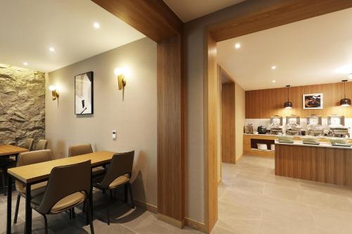 Eten en drinken, Seosan Mari Hotel in Buchun-dong