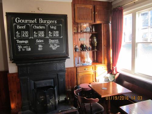 Queen Mary Inn - image 9