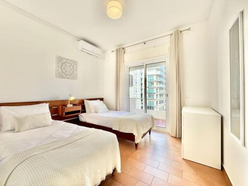 Direct Beach Access with Sea View, AC & WiFi, Quarteira (foto 5)