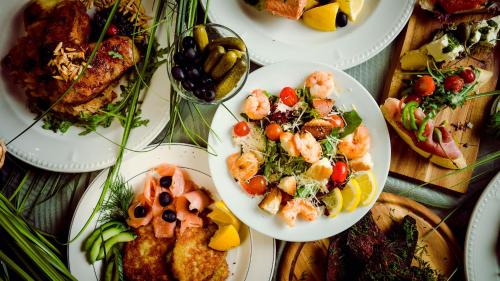 Kolonna Hotel Brigita - image 8