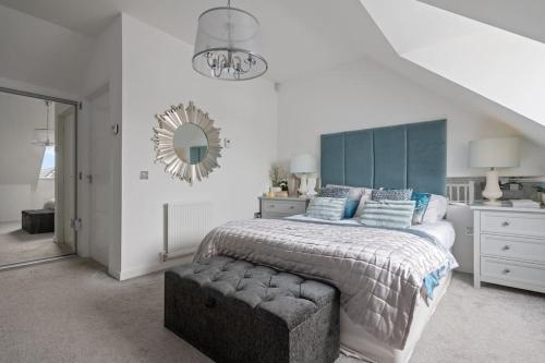 3BDR House By Vista Stays Short Lets & Serviced Accommodation Glasgow Scotland With Driveway Parking and PS4, Glasgow (Foto 5)
