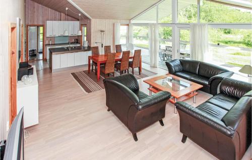  4 Bedroom Cozy Home In Nykøbing Sj in Højby