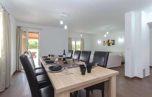 Iekārtas, Casa Filipana for 8 people near Pula with private pool, sport activities & kids playground in Filipana