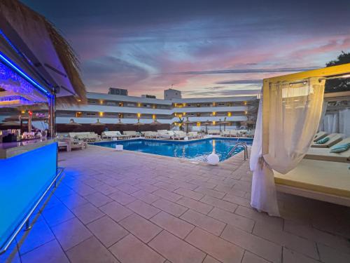Zwembad, Inn Mallorca Aparthotel in Calvia
