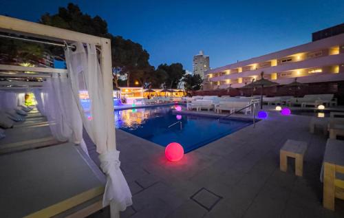 balkon/terras, Inn Mallorca Aparthotel in Calvia