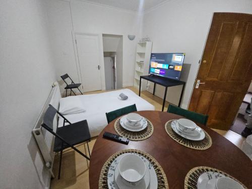 Modern 3-BR Apartment in the Heart of the City, London