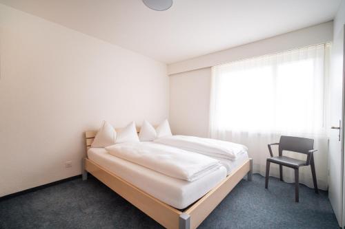 1 king bed, 1 queen bed, 1 double bed
