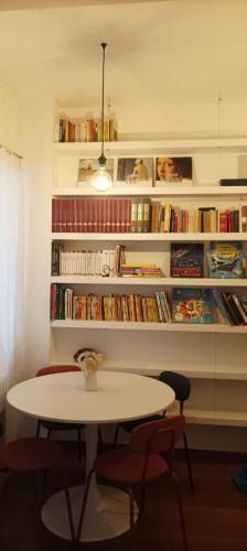 Design e comfort nel cuore del Pìgneto!, Rome (photo 2)