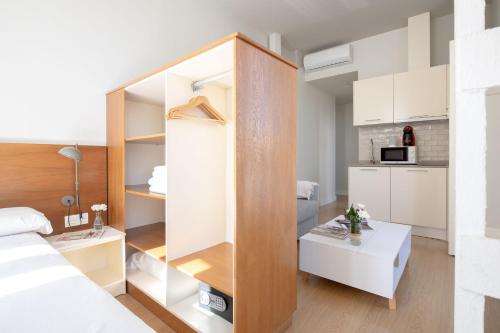 Superior Suite image 6