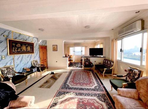 Nile and island near ibn al-As mecset