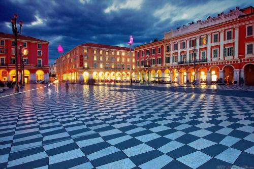 Cosy duplex, hyper centre, wifi,air conditionner