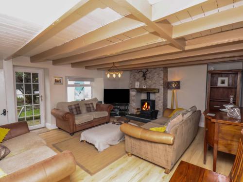 Exterior view, Atlanta in High Hawsker