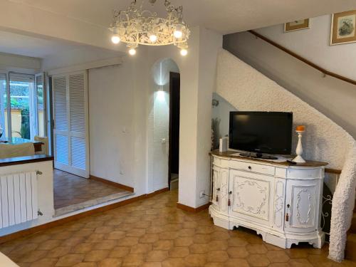 Villa a 200 mt dal mare - image 9