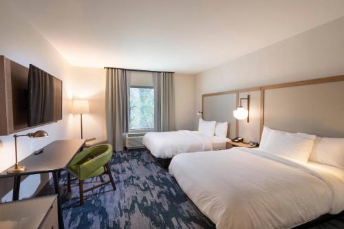 Double Queen Room
