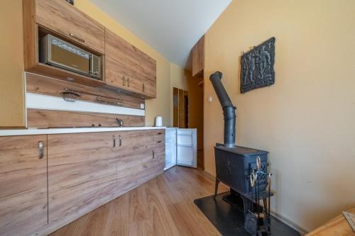 Family Room with Mountain View image 9