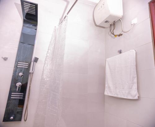 Cozy 1BR Apartment in Trendy Neighborhood