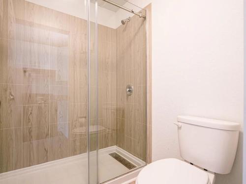 Modern Stay Close to Disney World and Free Parking in Kissimmee, USA
