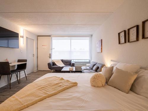 Modern Suite 7 Mins to Disney World and Universal in Kissimmee, USA