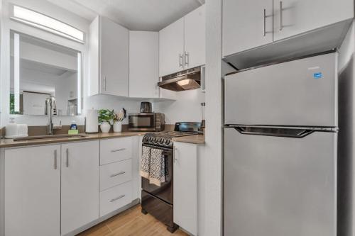 King Bed Studio Near Disney World and Free Parking in Kissimmee, USA
