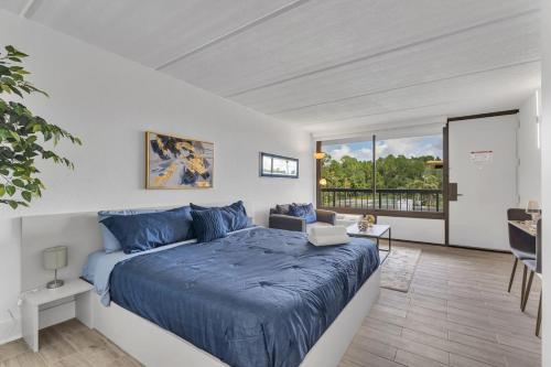 Studio Escape 7 Mins to Disney World and Free parking in Kissimmee, USA