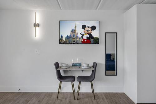 Studio Escape 7 Mins to Disney World and Free parking in Kissimmee, USA