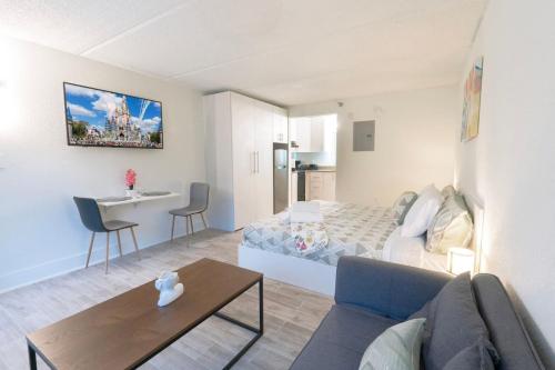 Deluxe Studio 8 min to Disney World and Universal in Kissimmee, USA