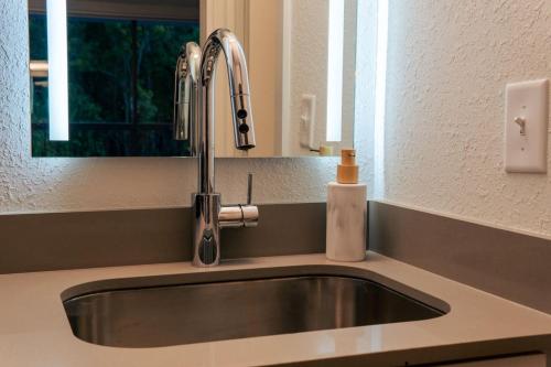 Deluxe Studio 8 min to Disney World and Universal in Kissimmee, USA