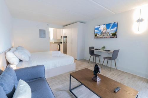 Sophisticated Studio 8 min to Disney World in Kissimmee, USA