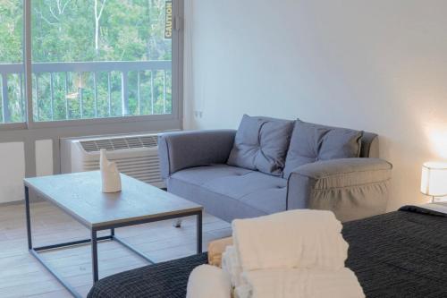Vibrant Studio 8 min to Universal and Free Parking in Kissimmee, USA