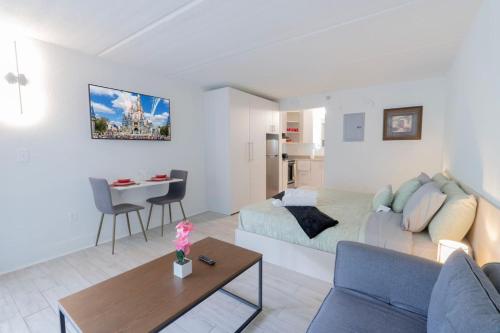 Comfort Studio 8 min to Disney World in Kissimmee, USA