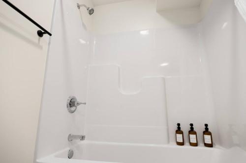 The Silo 4 - 1BD Cozy Retreat The Silo 4 - 1BD Cozy Retreat