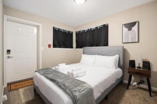 Urban 1BD moments away from DT Peoria Urban 1BD moments away from DT Peoria