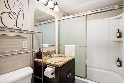 Urban 1BD moments away from DT Peoria Urban 1BD moments away from DT Peoria