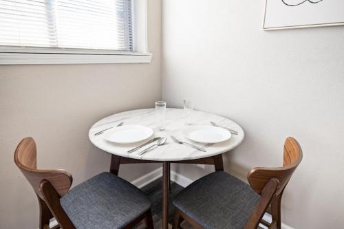 the susan - a cozy, comfy 1bd suite the susan - a cozy, comfy 1bd suite