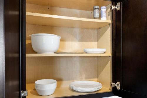 the susan - a cozy, comfy 1bd suite the susan - a cozy, comfy 1bd suite