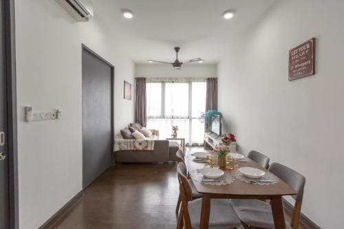 V Residence at Sunway Velocity by MY TRIP & MY STAY - image 14