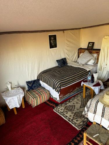 2 twin beds