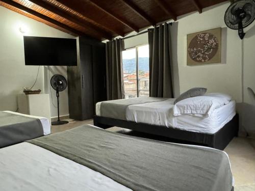 Double Room with Private Bathroom image 6
