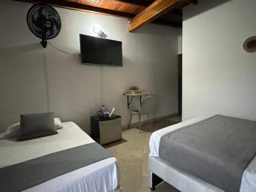 Double Room image 10