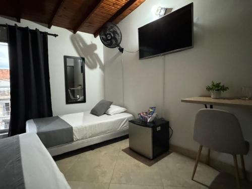 Double Room image 7