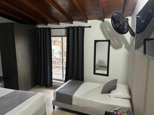 Double Room image 4