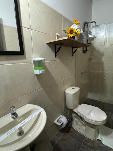 Double Room image 3