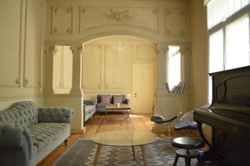 Cute Amazing Coyoacan Loft with Rooftop Lounge Smart TV in Mexico City, Mexico