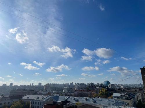 Двоповерхові автентичні апартаменти біля парку Шевченка, Kyjev (fotografie 5)