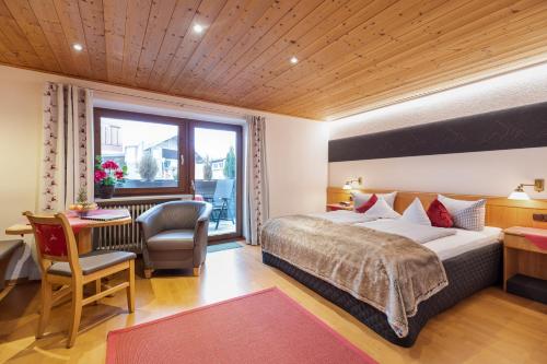 1 queen bed