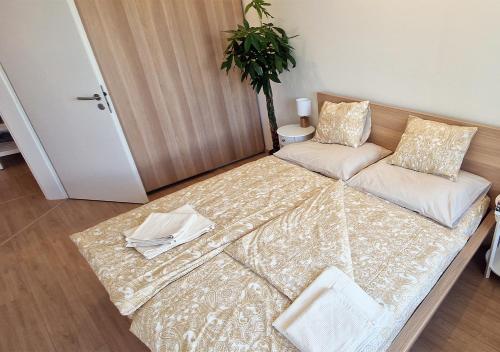 Two Room Apartment Bratislava Check in -C Two Room Apartment Bratislava Check in -C