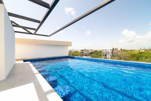 King Studio with Private Balcony, Rooftop Pool, Gym, Tulum (foto 4)