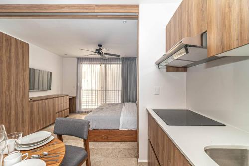 King Studio with Private Balcony, Rooftop Pool, Gym, Tulum (foto 10)