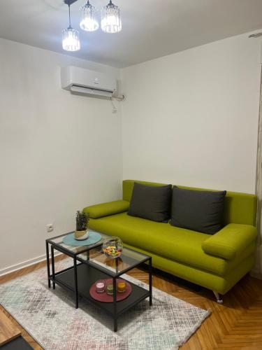 . Aurora Apartmani Indjija