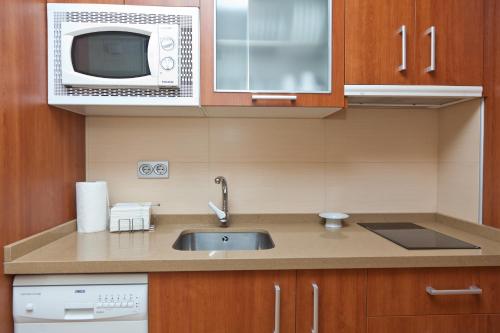 One-Bedroom Apartment image 10